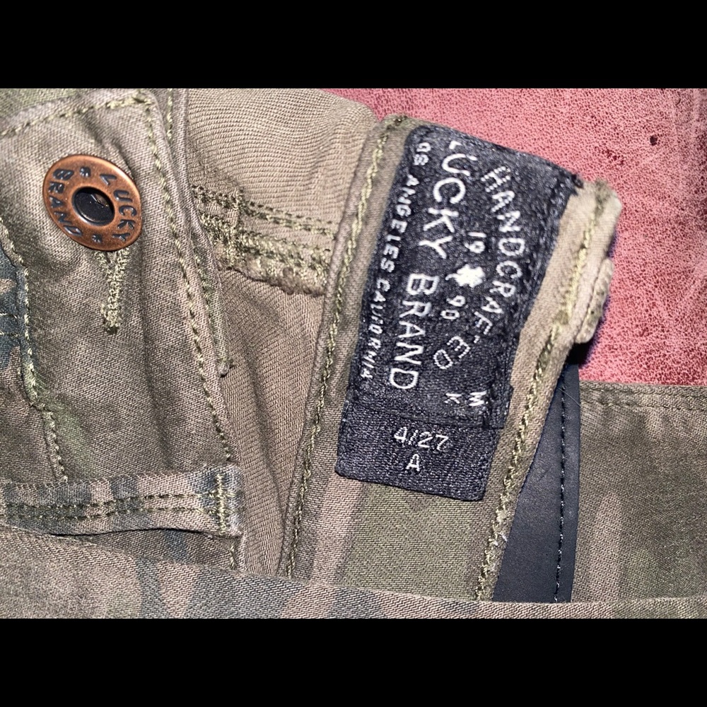 LUCKY Brand Skinny Camo khakis